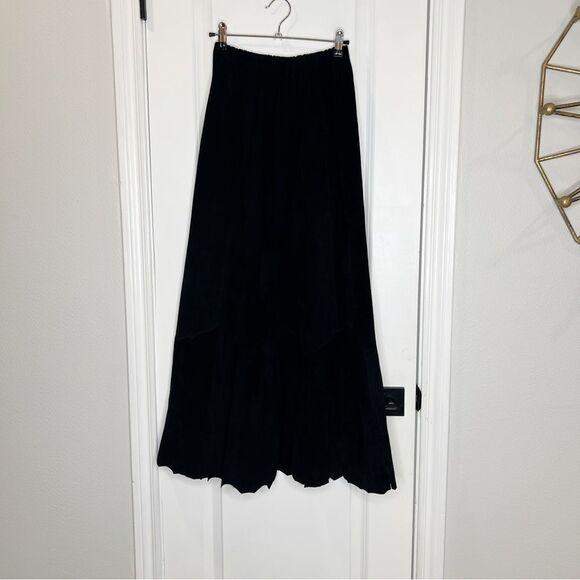Patricia Wolf Gore Suede Boot Skirt Size S Black